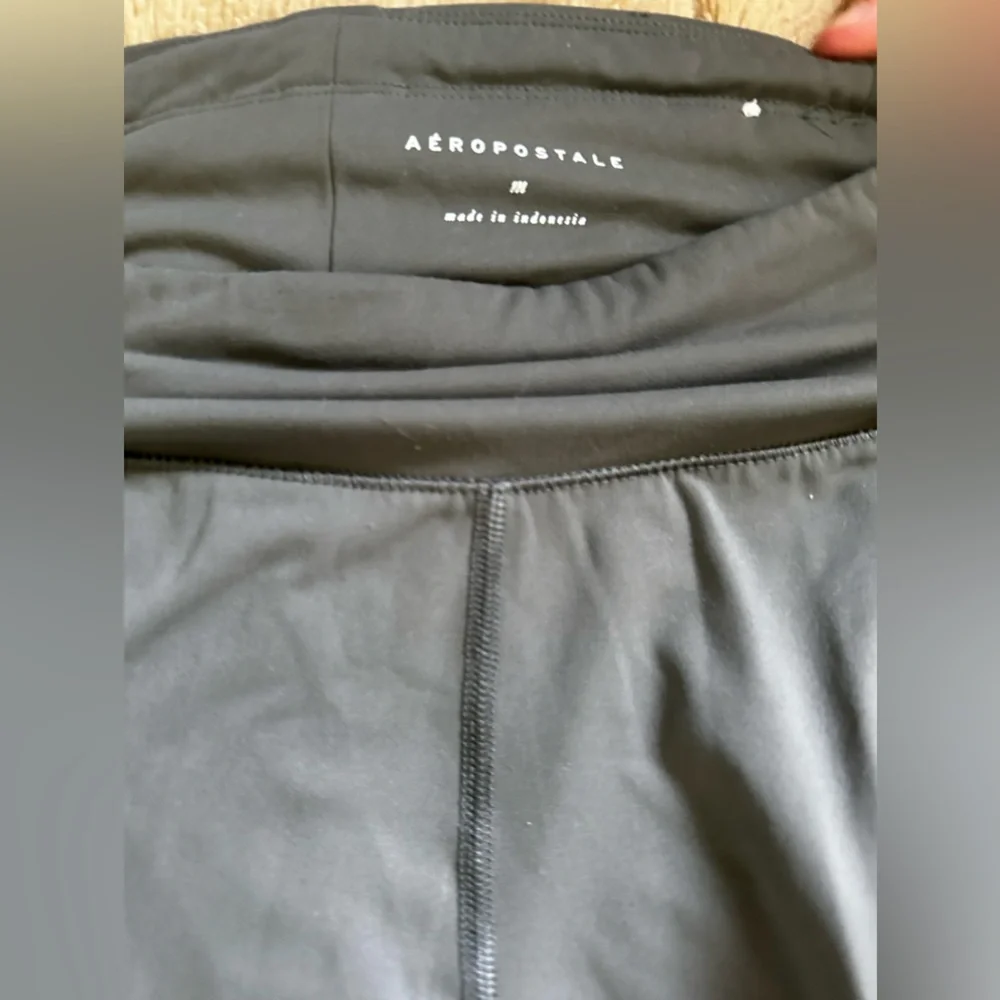 AEROPOSTALE GREEN LEGGINGS - women - Picture 1 of 2